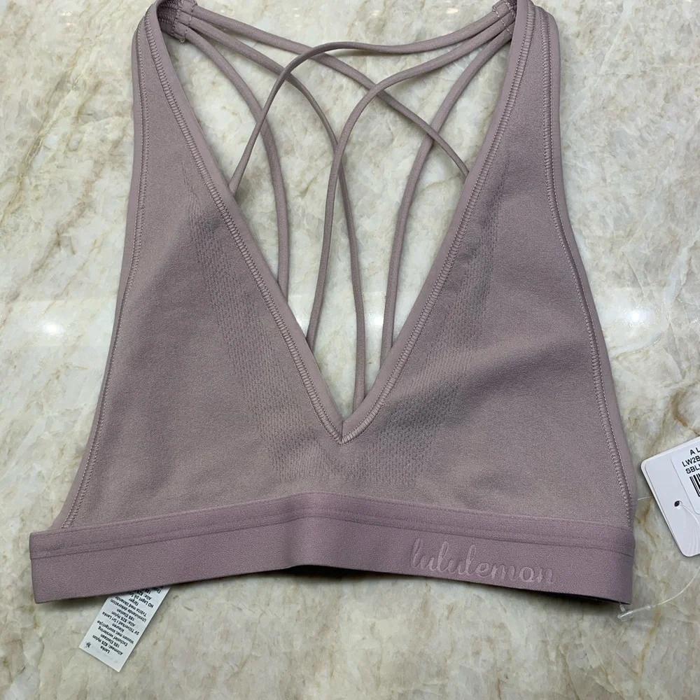 Lululemon A Little Bit Closer Bralette A/B Cup